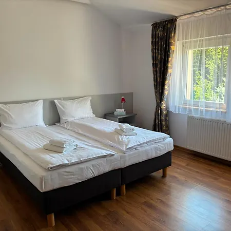 Aronia Park مزرعة للإقامة