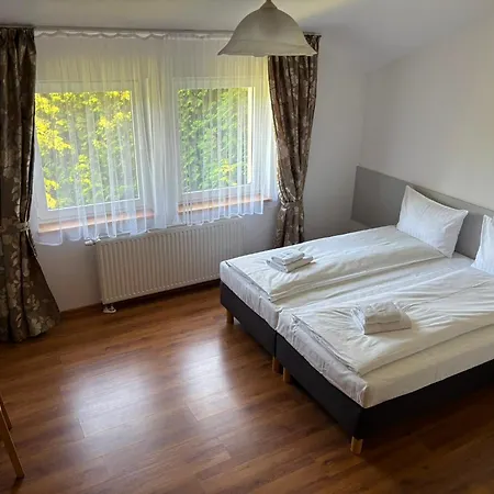 Aronia Park مزرعة للإقامة