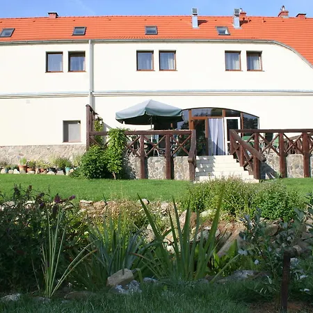 Aronia Park
