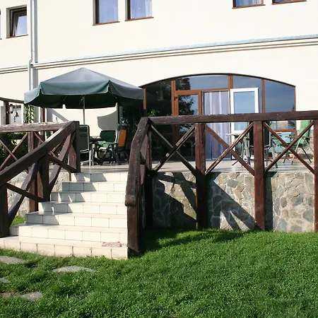 Фермерский дом Aronia Park *